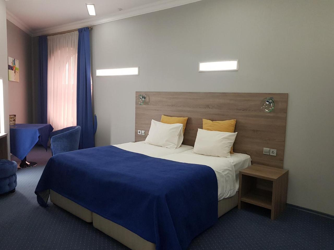 Platinum Hotel Zaporizhia Exterior foto